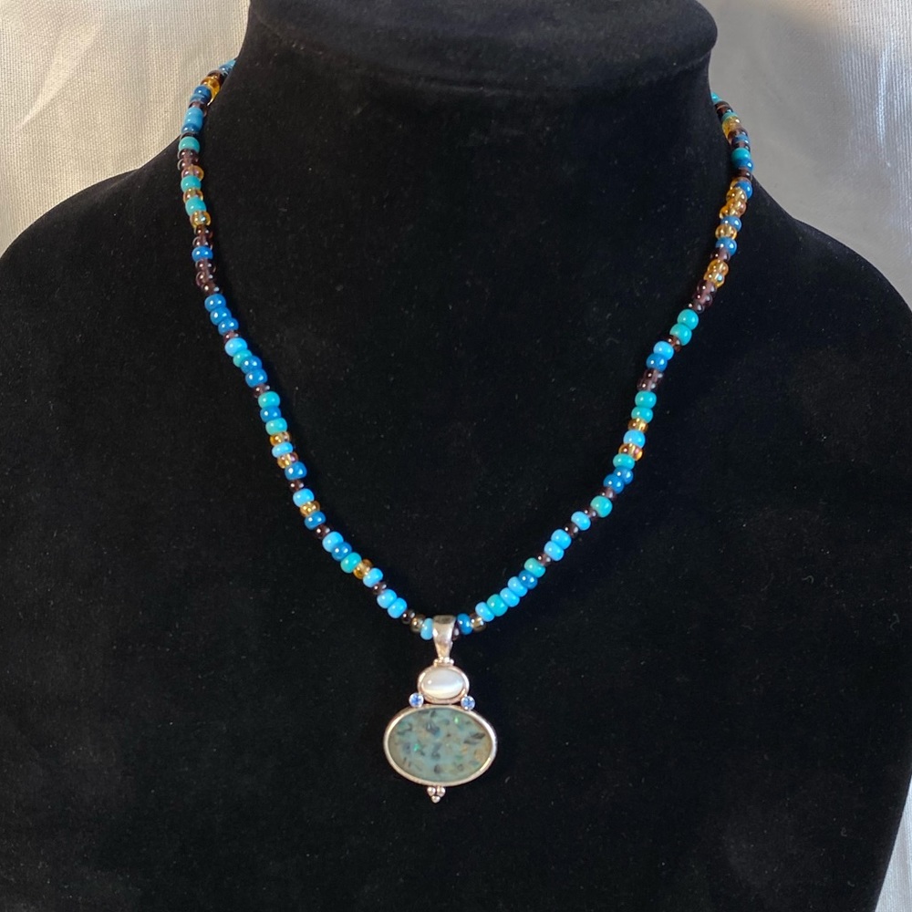 Vintage Liz Claiborne Beaded Pendant Necklace